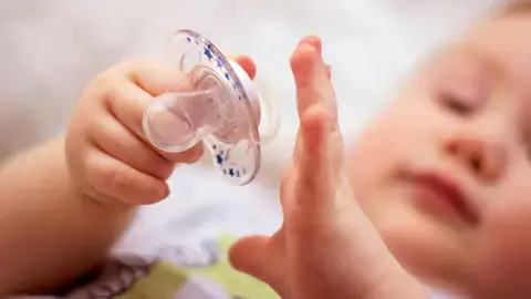 該如何幫助孩子脫離安撫奶嘴